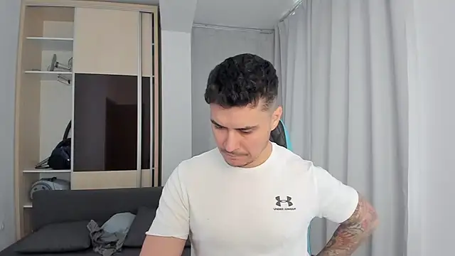 Snapshot of MatMalonne chatting on February 28, 1:45 pm MatMalonne online show from February 28, 1:45 pm