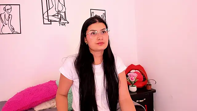 cloehonney online show from February 17, 7:09 pm