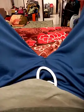 Shubuu  x online show from March 6, 1:18 pm