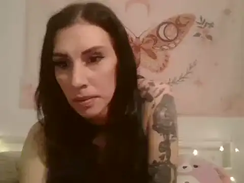 averietheangel online show from March 9, 4:44 pm