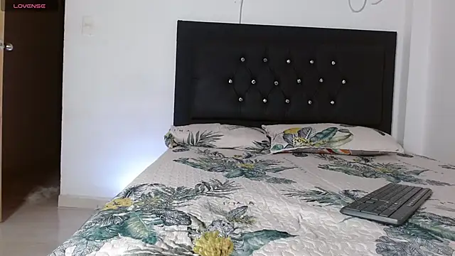 Adele Rush online show from September 18, 3:41 am