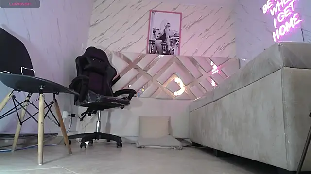 Tomoe b online show from January 9, 3:15 am