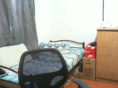 29YOURZ 28  online show from January 15, 8:08 am