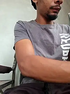 29YOURZ 28  online show from February 7, 9:13 am