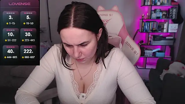 Snapshot of SexyWitch_666 chatting on April 24, 7:22 am SexyWitch 666 online show from April 24, 7:22 am