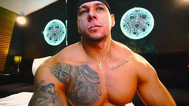 Snapshot of MassimoWalton2 chatting on September 23, 1:03 pm MassimoWalton2 online show from September 23, 1:03 pm