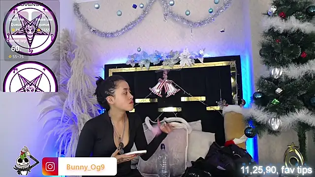 Bunny O online show from December 18, 8:37 pm