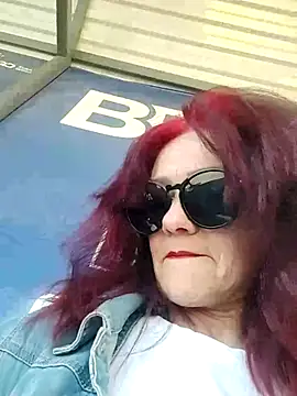 Snapshot of SweetLeila40 chatting on May 16, 12:48 pm SweetLeila40 online show from May 16, 12:48 pm