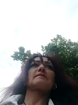 Snapshot of SweetLeila40 chatting on May 30, 3:31 pm SweetLeila40 online show from May 30, 3:31 pm