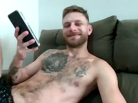 Snapshot of SkullTatto chatting on February 21, 1:45 pm SkullTatto online show from February 21, 1:45 pm