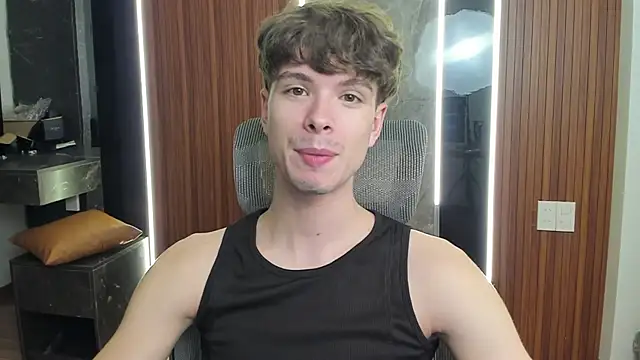 calvin love you online show from April 12, 5:07 pm