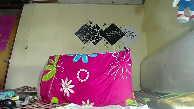 Snapshot of Vick_Jocson chatting on June 18, 6:45 pm Vick Jocson online show from June 18, 6:45 pm