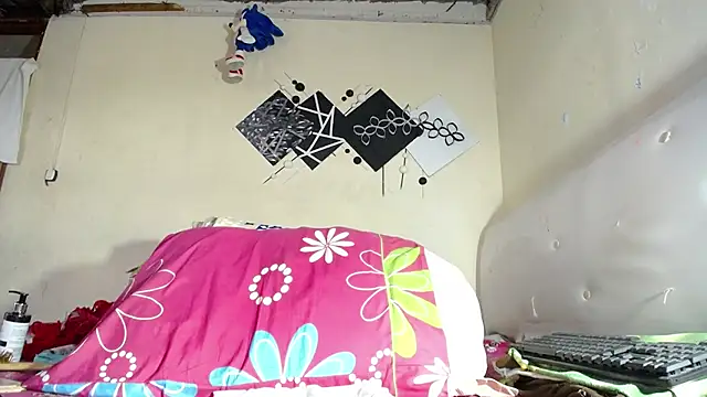 Snapshot of Vick_Jocson chatting on July 2, 8:04 pm Vick Jocson online show from July 2, 8:04 pm