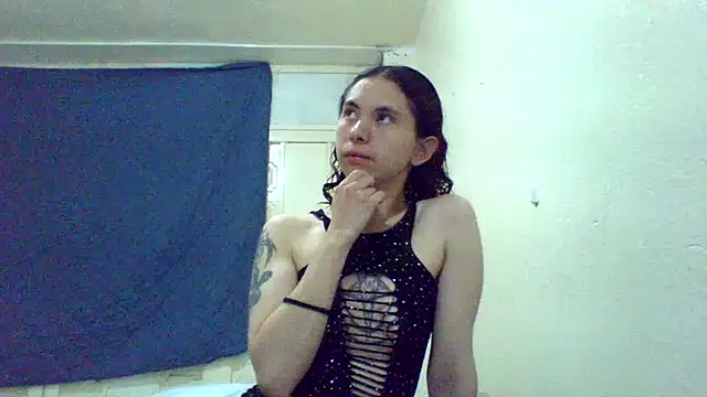 Snapshot of CELEna098rs707 chatting on December 20, 11:45 pm CELEna098rs707 online show from December 20, 11:45 pm