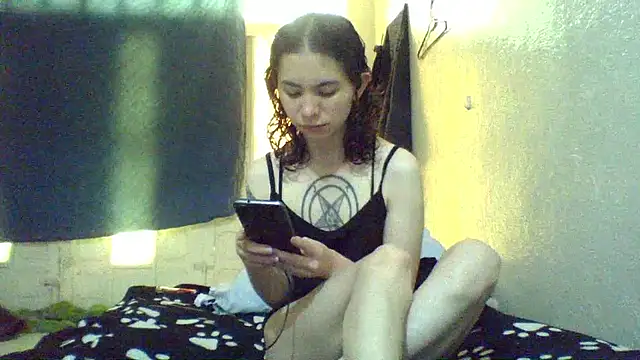 Snapshot of CELEna098rs707 chatting on February 13, 6:37 pm CELEna098rs707 online show from February 13, 6:37 pm