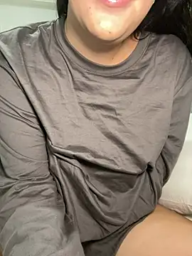 Snapshot of lilylush24 chatting on March 19, 11:47 pm lilylush24 online show from March 19, 11:47 pm