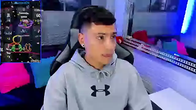 Snapshot of salvadorgomezx chatting on December 6, 3:19 am salvadorgomezx online show from December 6, 3:19 am