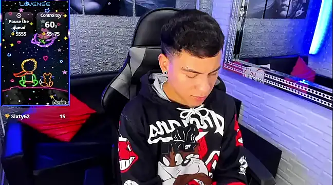 Snapshot of salvadorgomezx chatting on January 6, 7:20 am salvadorgomezx online show from January 6, 7:20 am