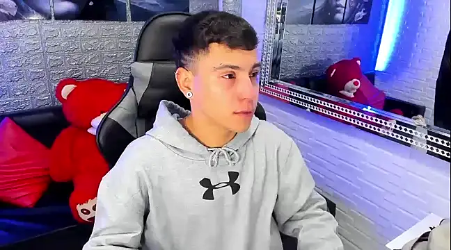 Snapshot of salvadorgomezx chatting on January 8, 8:07 pm salvadorgomezx online show from January 8, 8:07 pm