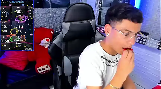 Snapshot of salvadorgomezx chatting on January 10, 7:35 am salvadorgomezx online show from January 10, 7:35 am