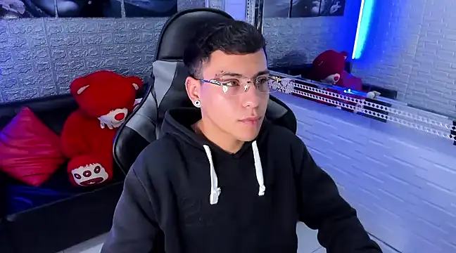 Snapshot of salvadorgomezx chatting on January 14, 11:27 pm salvadorgomezx online show from January 14, 11:27 pm