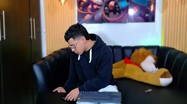 Snapshot of salvadorgomezx chatting on February 6, 8:39 am salvadorgomezx online show from February 6, 8:39 am