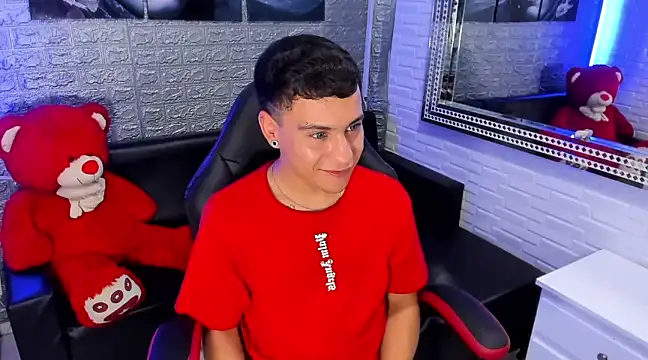 Snapshot of salvadorgomezx chatting on February 9, 1:14 pm salvadorgomezx online show from February 9, 1:14 pm