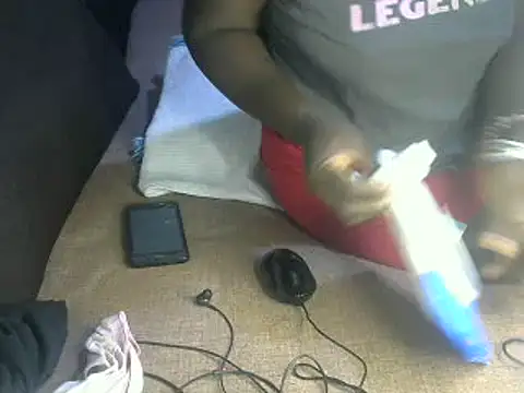 Snapshot of Soft_gal12 chatting on March 4, 3:44 am Soft gal12 online show from March 4, 3:44 am