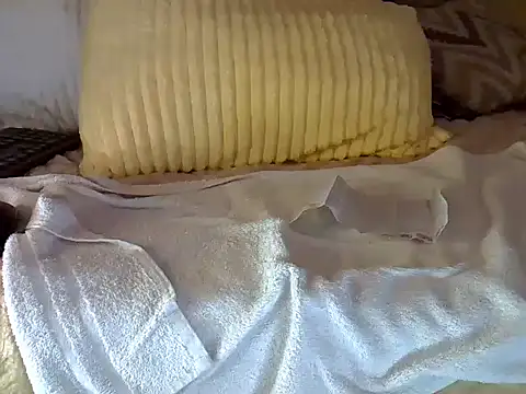 Snapshot of Soft_gal12 chatting on September 23, 5:27 pm Soft gal12 online show from September 23, 5:27 pm