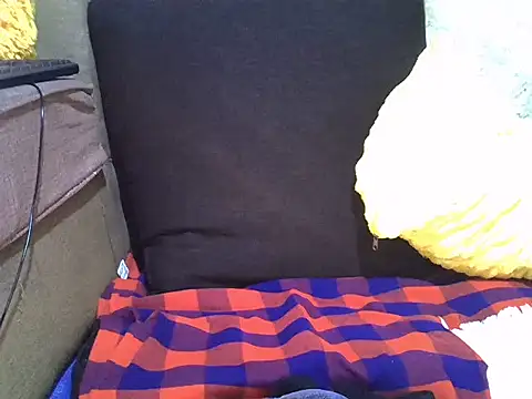 Snapshot of Soft_gal12 chatting on October 1, 8:04 pm Soft gal12 online show from October 1, 8:04 pm