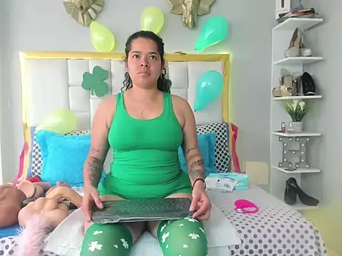 Snapshot of alexa-cooper- chatting on March 17, 8:45 pm alexa-cooper- online show from March 17, 8:45 pm