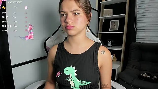 Snapshot of PaigeJayden chatting on January 29, 11:14 pm PaigeJayden online show from January 29, 11:14 pm