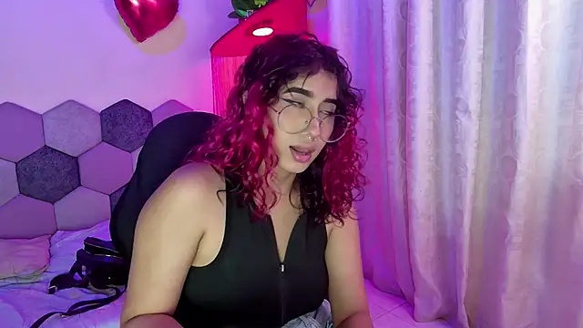 Horny tgn online show from March 22, 6:44 pm