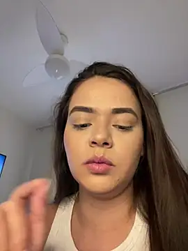 Snapshot of rebeccaareys chatting on July 20, 6:32 pm rebeccaareys online show from July 20, 6:32 pm