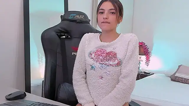 sofiarouge online show from March 20, 9:02 pm