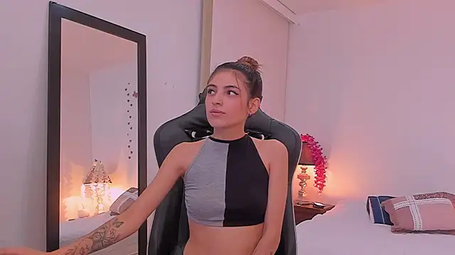 sofiarouge online show from March 21, 7:57 pm