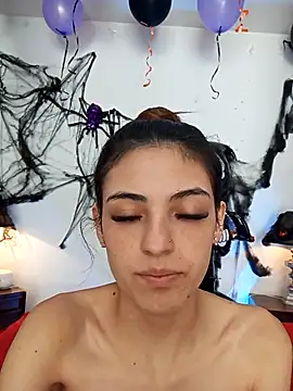 sofiarouge online show from October 17, 7:49 pm