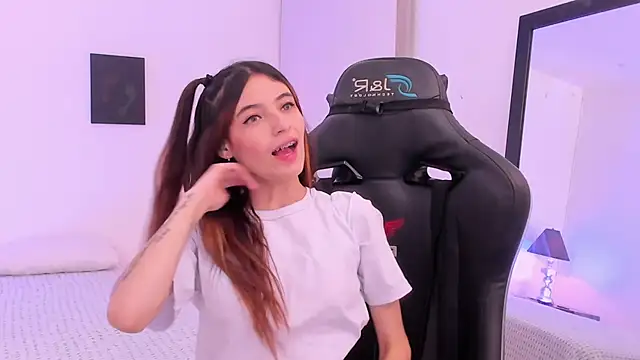 sofiarouge online show from November 26, 7:59 pm