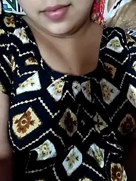 Snapshot of Arohi_is_Live chatting on May 4, 2:13 pm Arohi is Live online show from May 4, 2:13 pm