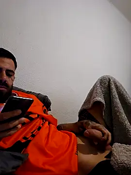 Snapshot of charlye_inkkkk chatting on January 26, 2:03 am charlye inkkkk online show from January 26, 2:03 am