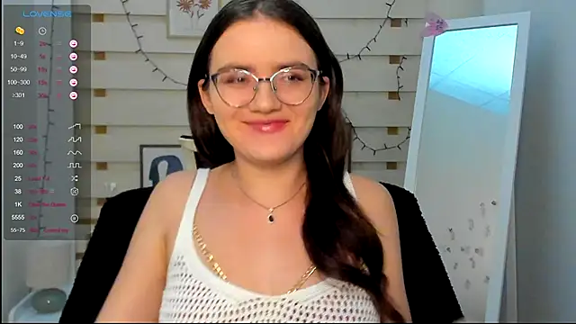 Snapshot of Josephine_jo chatting on October 10, 6:29 pm Josephine jo online show from October 10, 6:29 pm