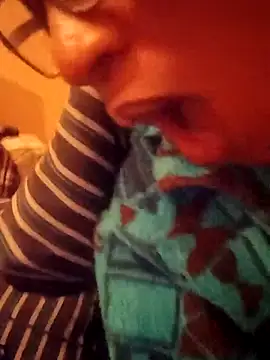 bustybillies online show from May 20, 3:24 am