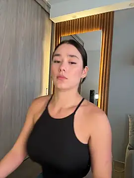 Snapshot of FridaKlein chatting on December 17, 10:22 pm FridaKlein online show from December 17, 10:22 pm