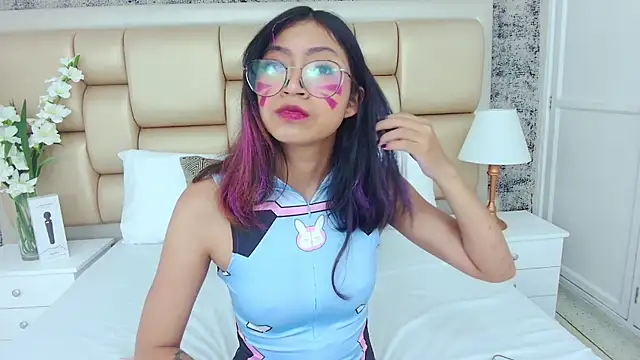 Yommi Winx online show from December 23, 7:52 pm