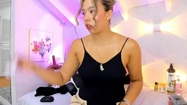 Snapshot of Martina_Miiller chatting on March 24, 1:05 pm Martina Miiller online show from March 24, 1:05 pm