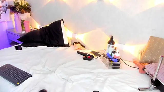 Martina Miiller online show from April 1, 1:41 pm