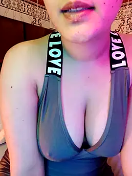 im here- online show from February 9, 6:26 pm