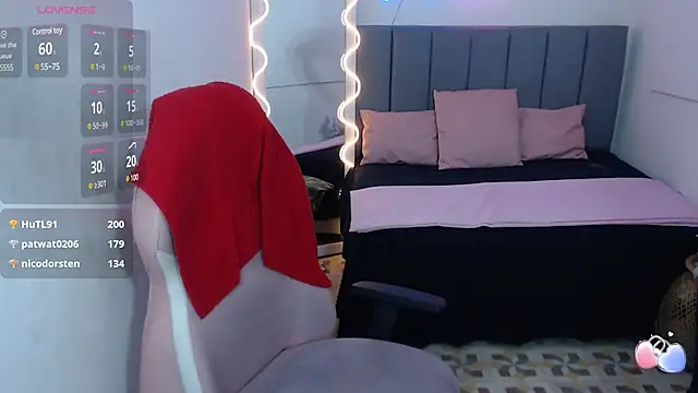 Krysstal tay online show from February 7, 6:13 pm