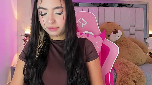 Snapshot of _SofiaCortez_ chatting on February 19, 12:22 pm SofiaCortez online show from February 19, 12:22 pm