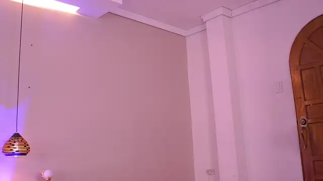 Snapshot of _SofiaCortez_ chatting on September 30, 12:21 pm SofiaCortez online show from September 30, 12:21 pm